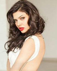 Sara Loren